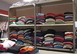 El Ropero Social de Huelva lanza un llamamiento urgente para recoger ropa de hombre y ropa de cama