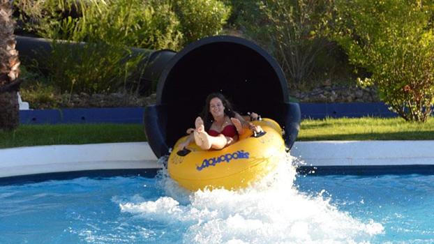 Algunas de las atracciones de Aquopolis Cartaya, en la provincia de Huelva