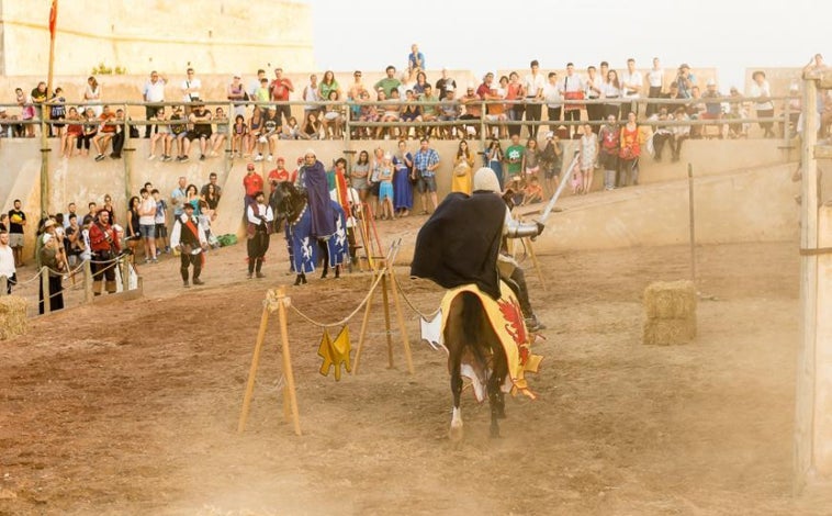 Imagen principal - Jornadas Medievales de Castro Marim 2023: actividades, horarios, entradas, dónde son y cómo llegar