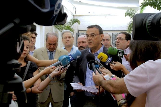 La Plataforma en Defensa del tren entregará a la ministra un dossier con sus reivindicaciones