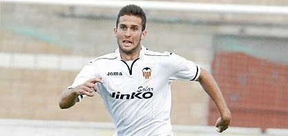 El Recre solicita la cesión del extremo del Valencia Robert Ibáñez