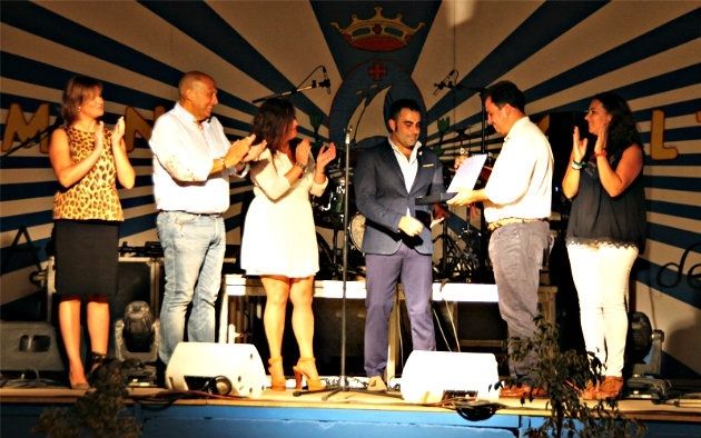 San Juan del Puerto disfruta con el diseñador Iván Campaña y José Manuel Soto