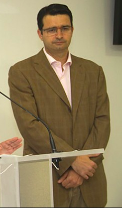 El alcalde de Rociana dimite tras nueve meses trabajando en Madrid
