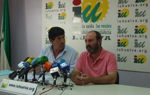 Diego Valderas: 'La vida del vertedero de Nerva ha llegado a su fin'
