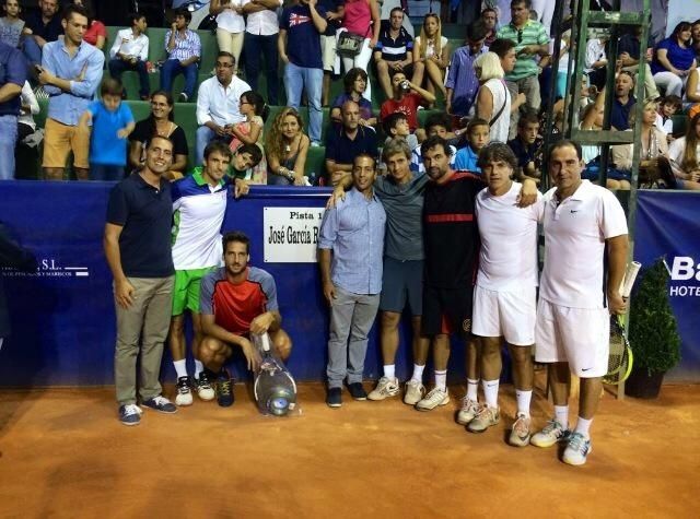Agradecimiento eterno de los tenistas a García Requena