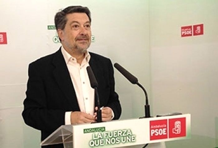 El PSOE exige a Gobierno, Junta, trabajadores y empresa que se sienten a negociar para evitar el cierre de ENCE
