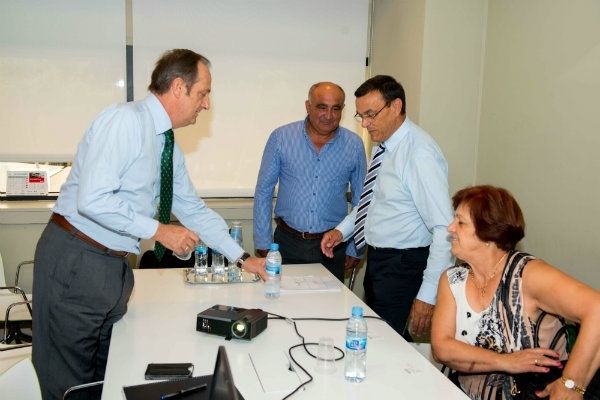 ENCE traslada a Ignacio Caraballo que 'no hay marcha atrás' en el cierre de la planta de celulosa