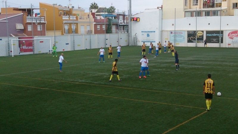 Debacle aurinegra en El Palo (4-0)