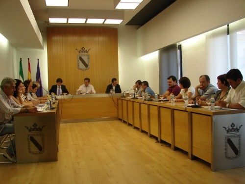 El Ayuntamiento aprueba en pleno la creación de un fondo de emergencia social para familias necesitadas