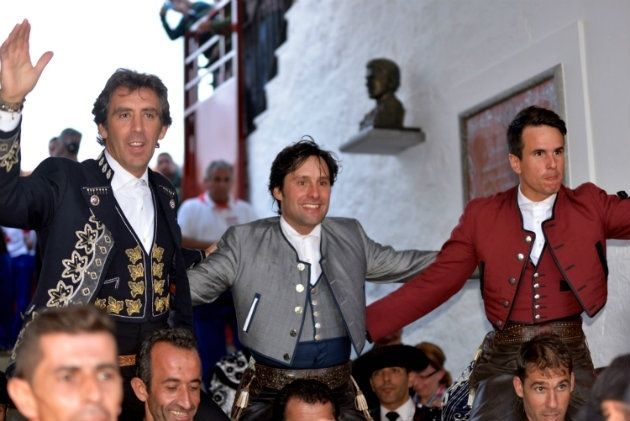 Puerta grande para el rejoneador onubense Andrés Romero en Pozoblanco