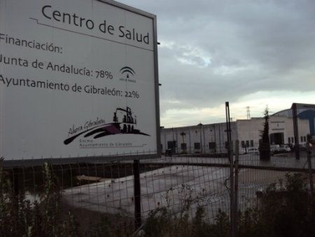 El PP de Gibraleón lamenta que el PSOE elija como candidata a quien evitó la construcción del nuevo centro de salud