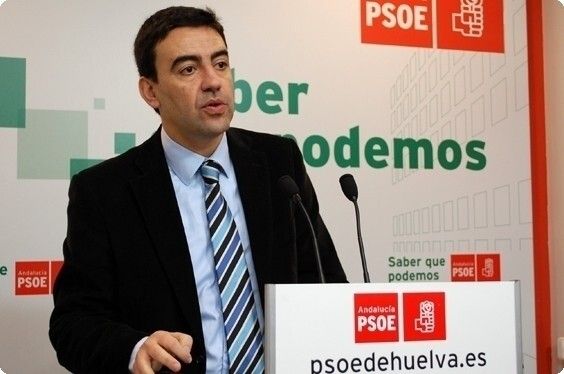 El PSOE augura 'novedades' sobre los puentes a Punta
