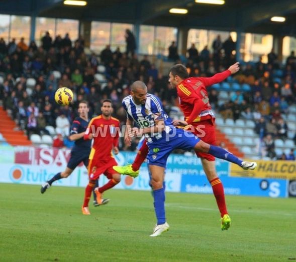 Álvaro Antón rescata a un Decano irregular en El Toralín (3-3)