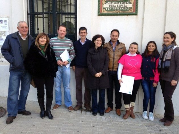 Dos familias de Galaroza reciben las llaves de sus nuevas viviendas en alquiler con opción a compra