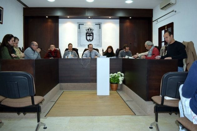 El Ayuntamiento de Hinojos cierra el ejercicio 2014 con un saldo positivo de 400.000 euros