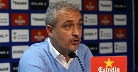 Álex García: 'El Recre es ordenado, pero a nivel defensivo sufre un poco'