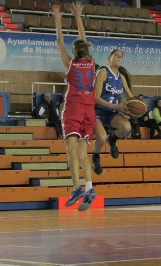 Victoria del Conquero ante el Maristas Córdoba (73-68)