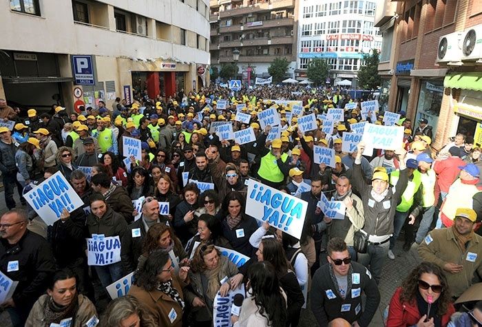 El Condado marcha sobre la capital para exigir agua