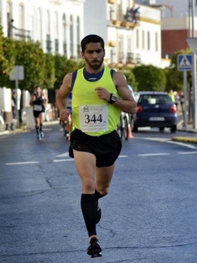 Victorias de Daniel Andivia y Carla Ribeiro en la Media Maratón de Ayamonte