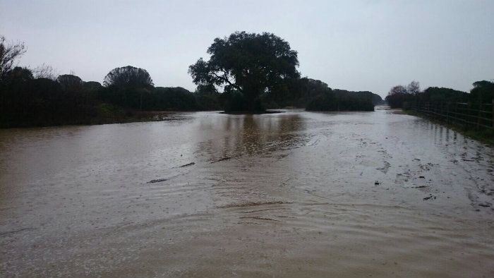 Declaran intransitables los caminos de Raya Real y de Hinojos por las lluvias