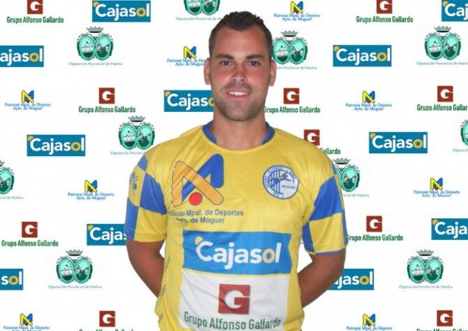 El PAN Moguer recupera a Moisés León, otro héroe del último ascenso