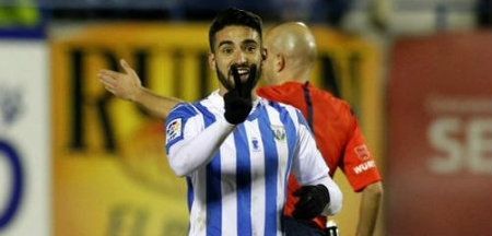Doblete de Chuli y goles de Juan Villar, Linares, Sergi Enrich y Chus Hevia