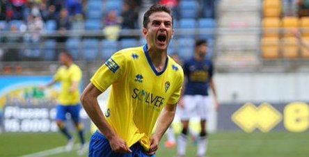 Goles de Juan Villar, Chuli, Arana, Brozek, Sergi Enrich, Cazorla y Carmona