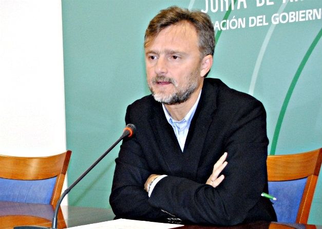 Banco de Alimentos, Real Club Recreativo de Tenis y Grutas de la Maravillas, distinciones del Día de Andalucía