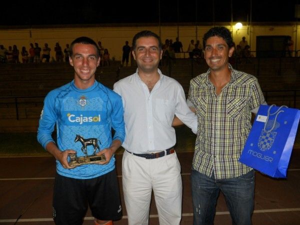 El Recreativo juvenil se lleva el Trofeo Platero