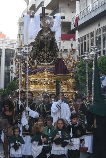 Ausencia locuaz en el madero para clausurar la Pasión onubense