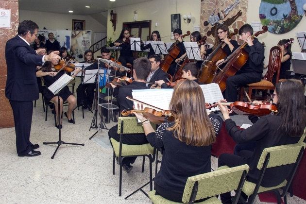 Emotivo acto de entrega de los premios del II Certamen de Pintura 'Pepa Pinto'