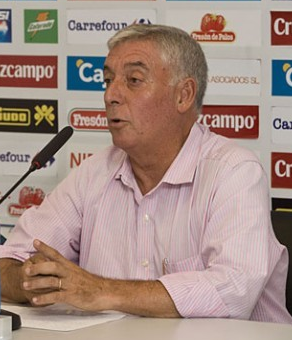 De la Corte: “Comas debe tener una razón poderosa para aguantar, yo me habría ido'