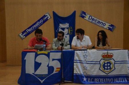 El Trust aprueba su plan de salvación y nombra a Santi Cazorla como embajador británico