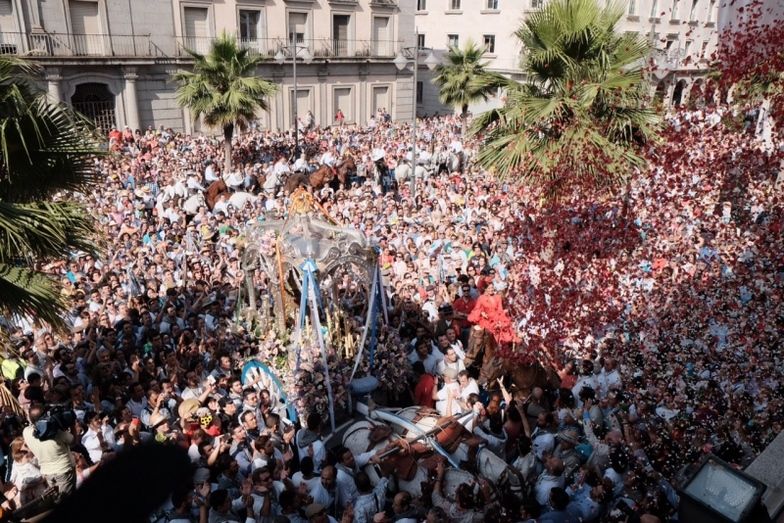 Huelva en multitud hacia las arenas
