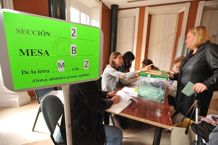 Cerca de 390.000 onubenses y más de 7.100 extranjeros, convocados este domingo a las urnas en la provincia