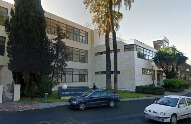 Citan a declarar como imputados a la presidenta y al ex director del Puerto tras denuncia de CCOO
