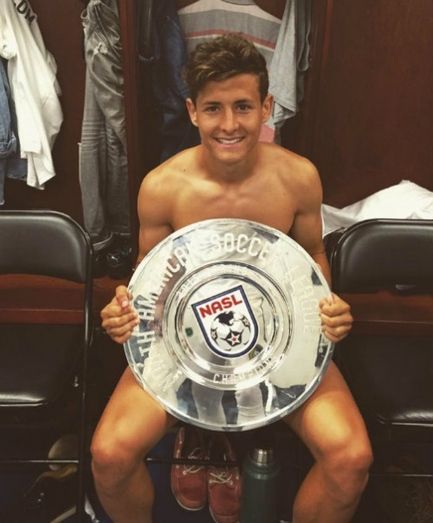 Rubén Bover logra el Título Primaveral con el Cosmos de Raúl González