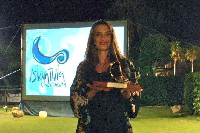 La argentina 'La Mirada invisible' y el corto 'Maquillaje' se hacen con los galardones del Islantilla-Cinefórum