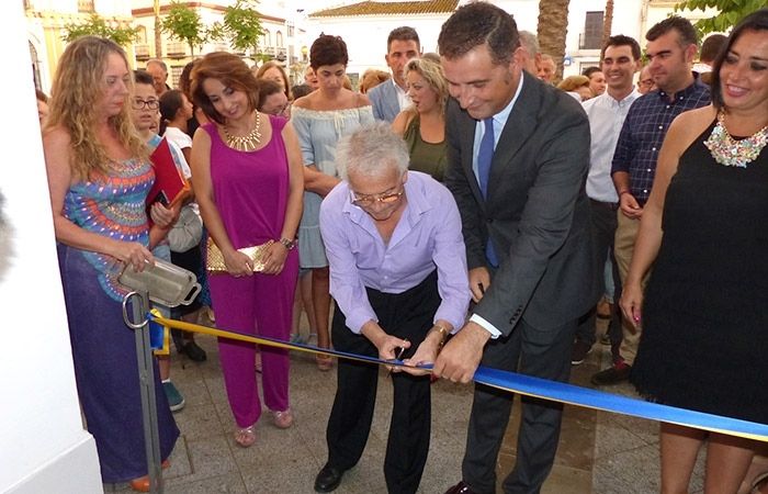 El antiguo casino de Moguer ya es un centro cívico-social