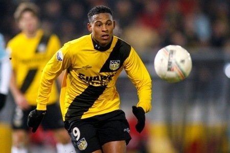 El Decano sopesa el fichaje del delantero holandés Fouad Idabdelhay