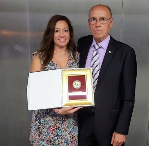 Antonio Toledo recibe “agradecido y abrumado” la Moneda de Oro del fútbol andaluz