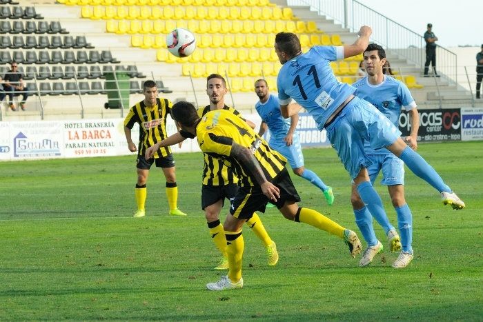 El San Roque sigue invicto tras empatar con el Villanovense (1-1)