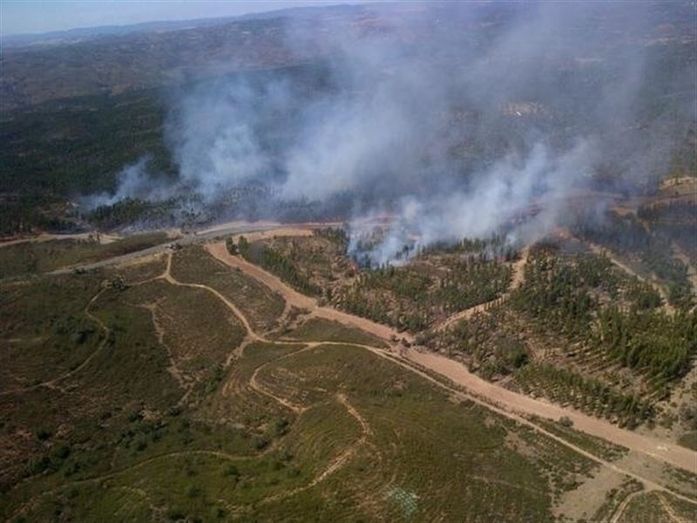 Estabilizado el incendio forestal de Zalamea la Real