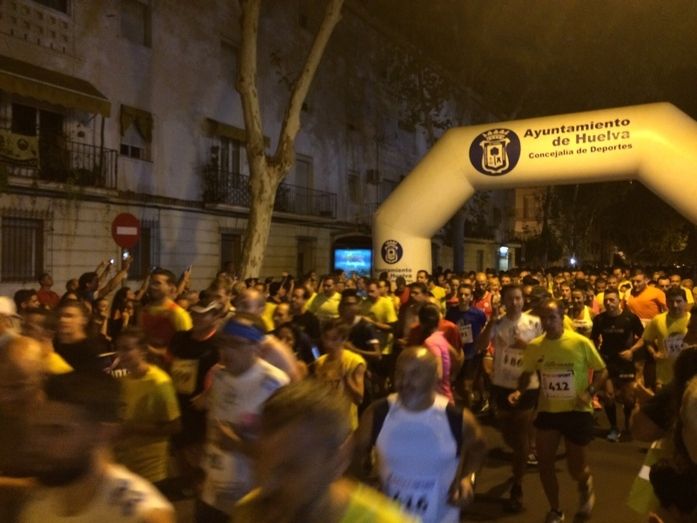 Adrián Andivia y Lidia Rodríguez, los más rápidos de una Nocturna con un millar de corredores