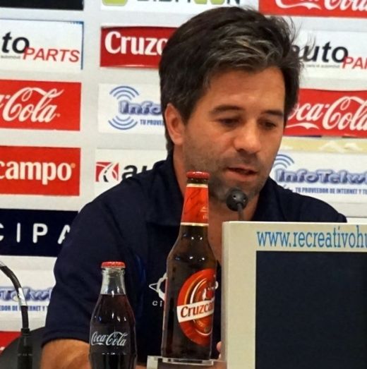 José Domínguez cuenta ante el Mérida con Arthuro, que aportará “calidad y experiencia”