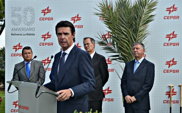 José Manuel Soria agradece la apuesta de Cepsa por sus instalaciones de La Rábida, 'de las más eficientes de Europa'