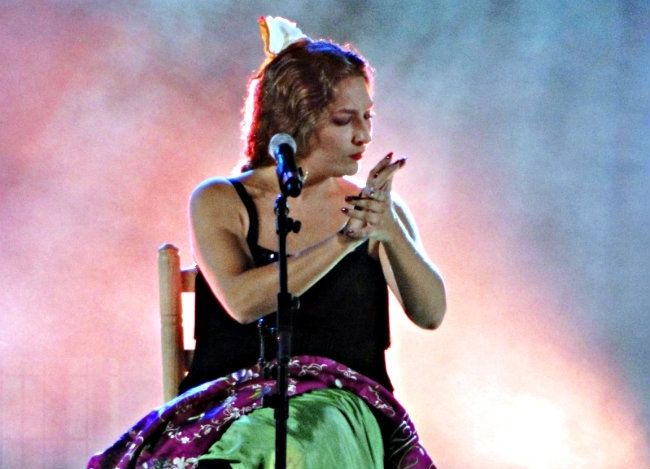 Estrella Morente y Arcángel reúnen a unas 2.000 personas en su concierto a beneficio de Cáritas y Fundación Ábaco