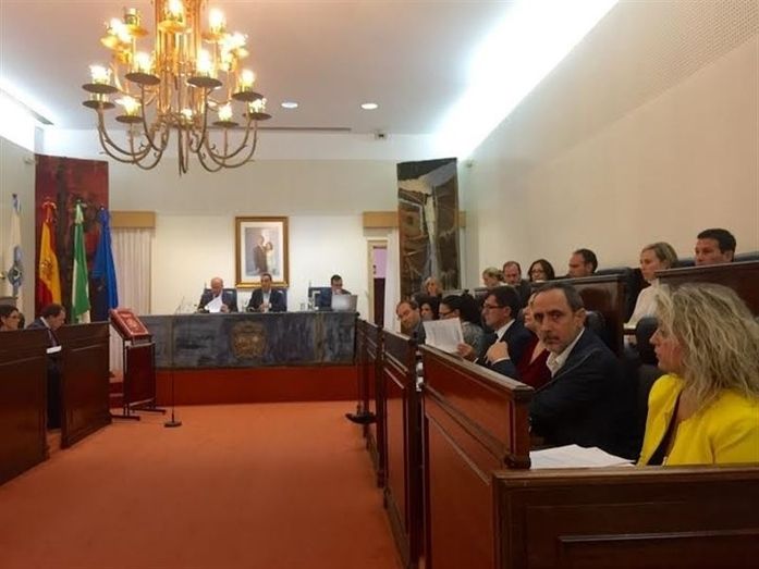 La Diputación aprueba por unanimidad pedir al Gobierno la mejora de accesos de la A-49 desde los municipios del Condado