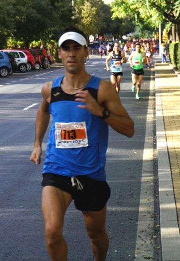 Adrián Andivia y Peña Martín, ganadores absolutos de una multitudinaria Vuelta a Huelva