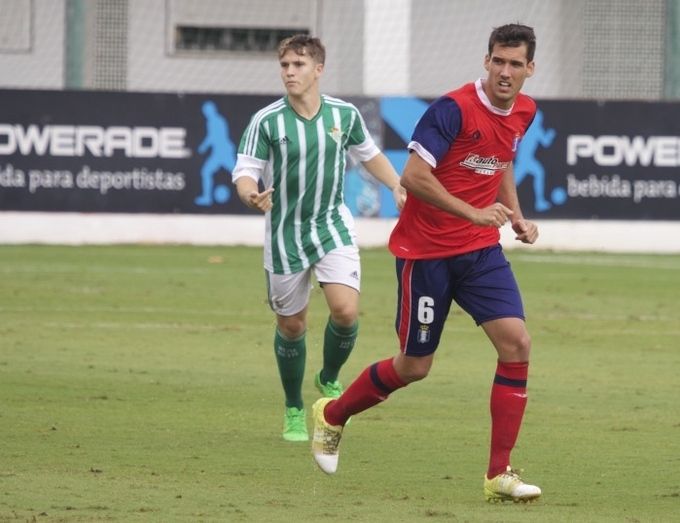 Zambrano: “Hemos tenido bastantes ocasiones de gol y nos hacía falta un partido así”